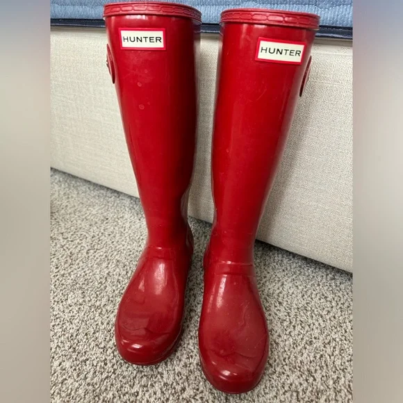 Hunter Boots Red - Picture 1 of 2